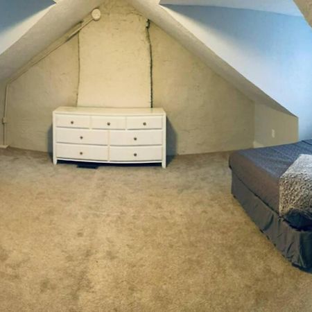 Industrial Brick Townhouse In Downtown Lancaster Villa ภายนอก รูปภาพ